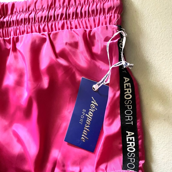 AeroSport Medium Pink Shorts - Picture 4 of 8